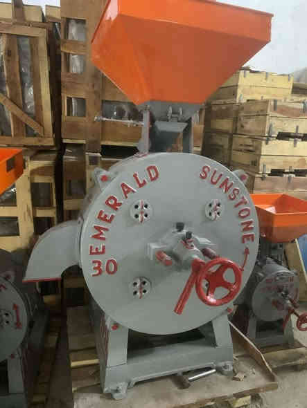 طاحونه حجريه ( دكرمان ) 
لطحن الحنطه والشعير وكافه انواع الحبوب 
 حجم 30 انج 
وحجم 24 انچ
 
صناعه هنديه شركه اميرالد  
جديد بالصندوق كامل مع الحجر  

كما تتوفر لدينا كافه الأدوات الاحتياطيه للطواحين والجواريش والهباشات والغرابيل مختلف الاحجام والمقاسات 
للأستفسار الاتصال على الارقام
***********
*********** واتساب
*********** واتساب

العنوان / محافظه واسط / قضاء النعمانيه / مقابل مجلس بلدي وجامع الحاج جلال الكناني*
