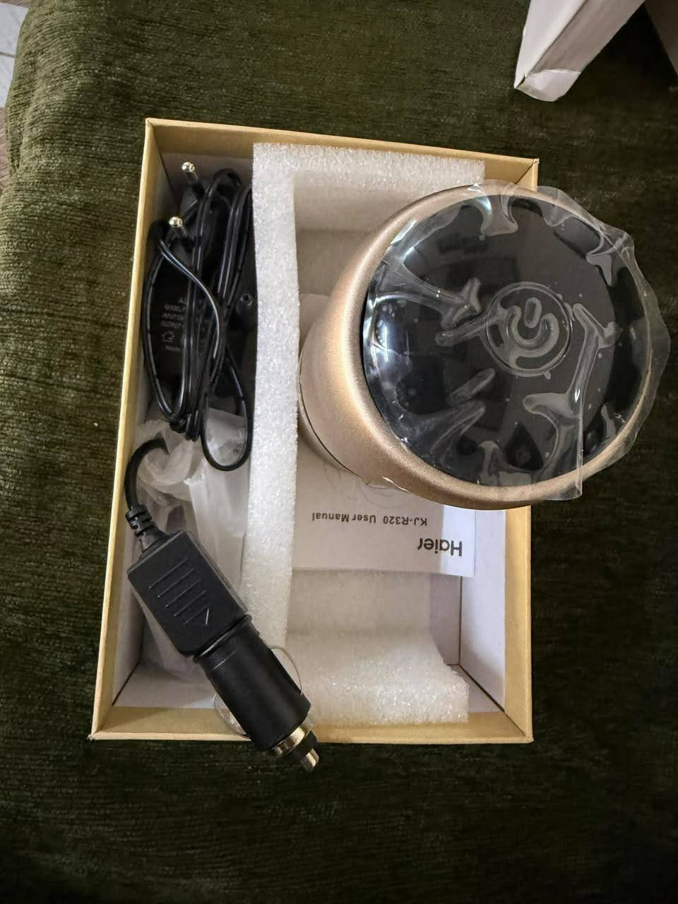 جهاز تنقية هواء محمول للسيارة مزود بمنفذ USB لتشغيل الرذاذ.
يعمل على تنقية الجو من الغبار، حبوب اللقاح، الدخان، والروائح الكريهة.

مصنوع من خليط الألومنيوم و ABS، ويحتوي على مصابيح LED بألوان متعددة.

مناسب للاستخدام في السيارات، المكاتب، والمنازل


**إذا كنت صاحب هذا الإعلان وتريد حذفه لأي سبب، رجاءا أرسل رسالة إلى الدعم الفني**