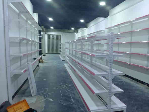 السلام عليكم رفوف سوبر ماركت
للبيع جديده شديتهن وماستخدمتهن بسعر مناسب تواصل واتساب ***********
