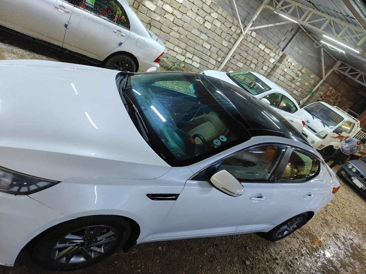 السلام عليكم للبيع اوبتما موديل 2011  خليجي بنرامه فول 1/1 من عده البصمه صبغ نص باب عكس السائق تخم تاير مكينه وكير مكفولات مكينه 2000 دوش باتري جديد مكاني كربلاء السعر 120 وبيها مجال حك الجيه رقمي ***********
