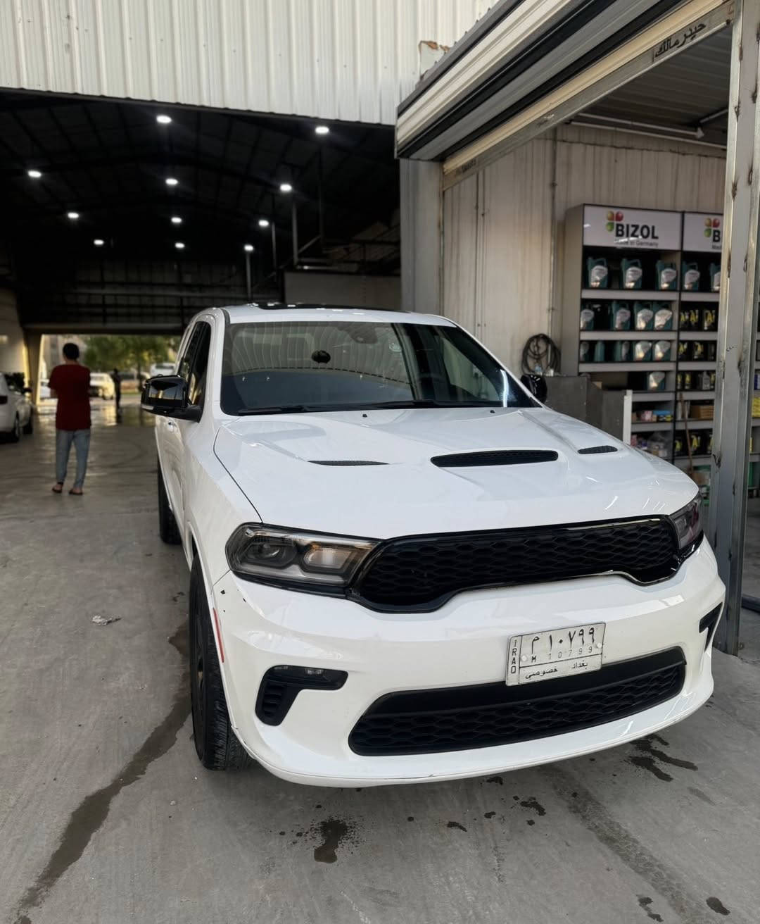 السلام عليكم
دورنكو 2018 .  RT. 5700 حادثه امريكا الجاملغ ال ايسر امبدل. السياره صار بيه. حادث بسيط. بل عراق دعاميه وطكن الايرباكات وحدثته  2023.   

 السياره. عليه برمجه. متكامله فتح سرعه ومراوح وحماوه. . بلكات. ريسنك. ولف حماوه ريسنك عبوه فيتبم جديده 

—————————————————————-

#الــمــواصــفـــات :-

{1} محرك 8  سلندر 5700  هيمي 

{2} كشنات جلد (اصل)

{4} كاميرا دواره ستيرن

{5} شاشه كبيرة للتحكم في ايعازات 

{6} تبريد 3 قطع

{7} لايت زنون 

{8} عداد المسافات160 الف ميل

{10} سستم صوت متكامل

{11} تحكم سترين جهتين شفتات

{12} نضام ABS مانع انزلاق

14 كشن كهرباء

{15} جنطة كهرباء

{16} بصمة 2 باب

{17} اشاير بالمري

{18} تشغيل عن بعد

{19} حساسات خلفية اصل

{21} كشنات تدفئه تبريد و ستيرن تدفئة 

22 فتحة سقف

{

السعر260

_______

. 

***********

مكان السيارة بغداد الدوره
