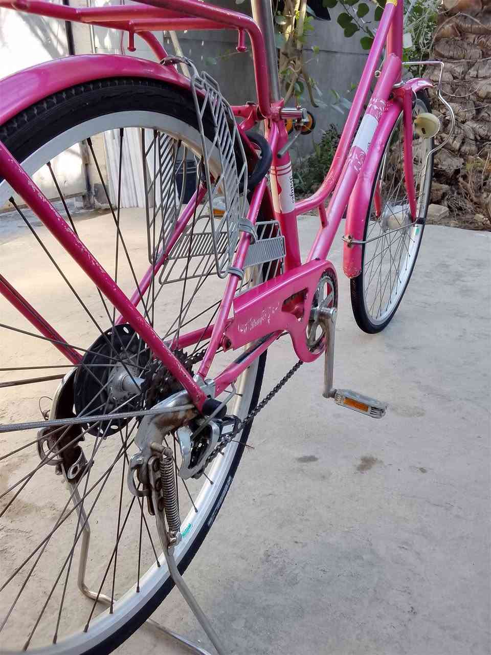 السلام عليكم بايسكل بناتي للبيع نضيف كلش السعر ٧٠وبي مجال التواصل خاص


**إذا كنت صاحب هذا الإعلان وتريد حذفه لأي سبب، رجاءا أرسل رسالة إلى الدعم الفني**