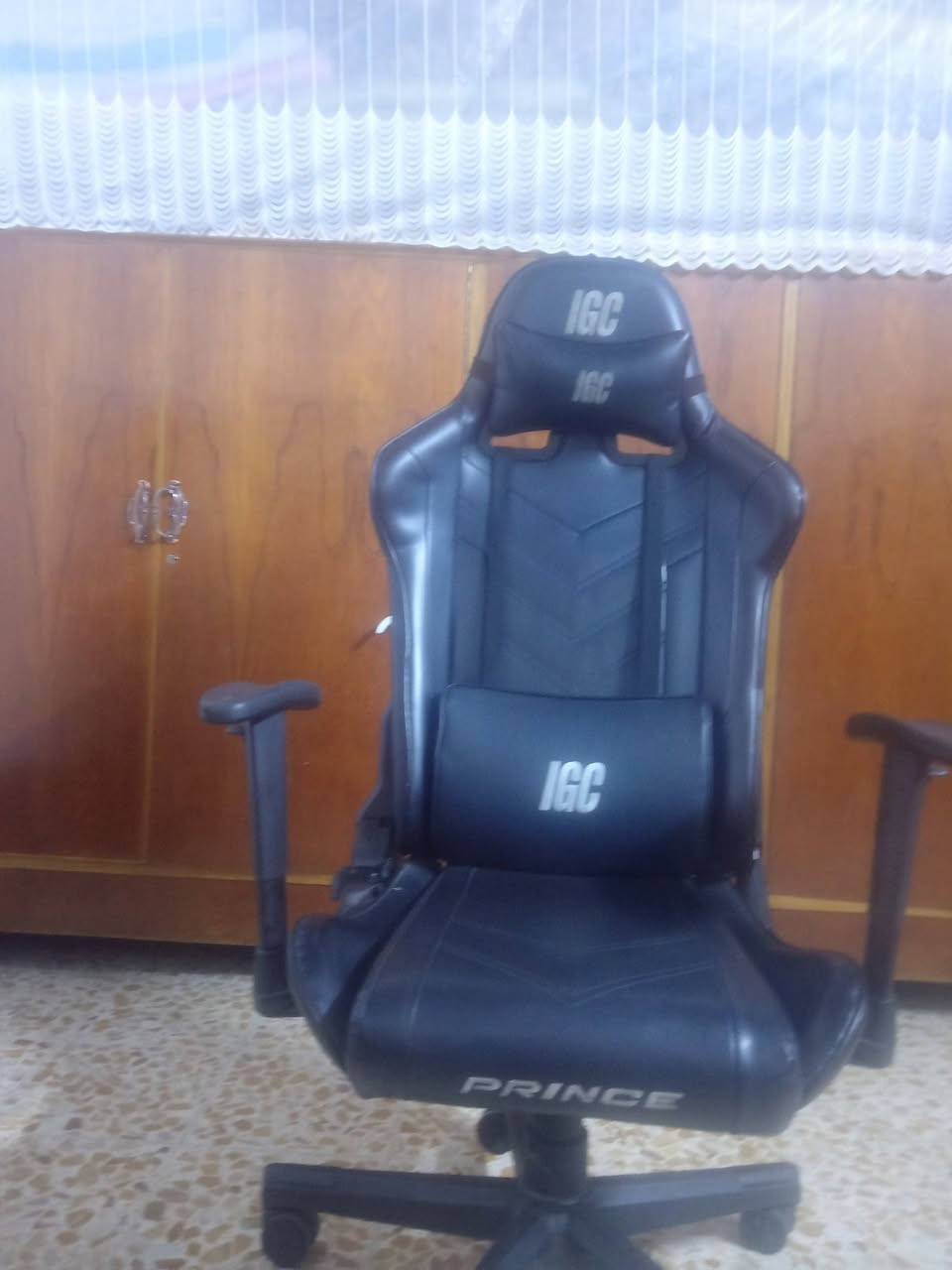 السلام عليكم ورحمة الله وبركاتة عندي كرسي من شركه IGC الجك ملو شغل كل غرضو شغل السعر 115بي مجال  ***********
