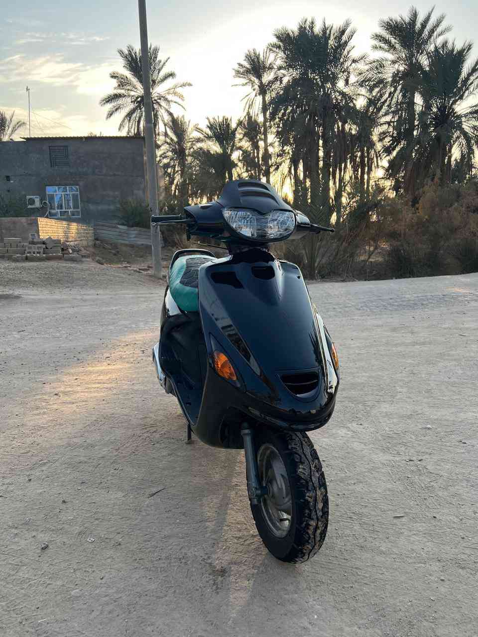 دراجه حاويه ما مفتوح سلف هندر كهربايات كلهه شغاله 650مكان بني منصور رقم ***********
