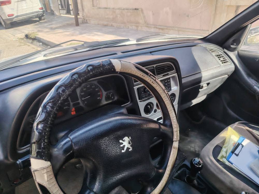 بيجو ٣٠٦ بسمي رقم بغداد سنوية إلى ٢٠٣٠ كابون بانزين الكتروني  بيها صبغ أسفل بوب النفر وشوية ب جاملغ السايق محرك شرط كير كلج جديد طخم جديد زوج تايرات امامي صارلو سبوع الخلفي نص عمر أو  فوك النص عمر  تدفئة تبريد شرط داخل نضيف مشط ستيرن جديد منضومة احتراق + منضومة تبريد + منضومة ماء عليها ادامة  مستمرة داش كام سيارة ناعمة و ترايها وين ما تريد سعر ٥٣ وبيها مجال
*********** للاتصال أو واتساب
