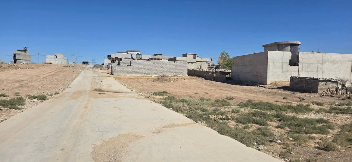 العقار للبيع في القوسيات خلف كلية الحياة طبك جمعية الزراعة خدمات كاملة سند نموذج ٢٥ حق التصرف المساحة حسب الطلب بيهه وصل بلدية وقرار تمليك سعر ١٠٠ متر ١٢ ونص وبيهه مجال للاستفسار الاتصال ***********
***********
