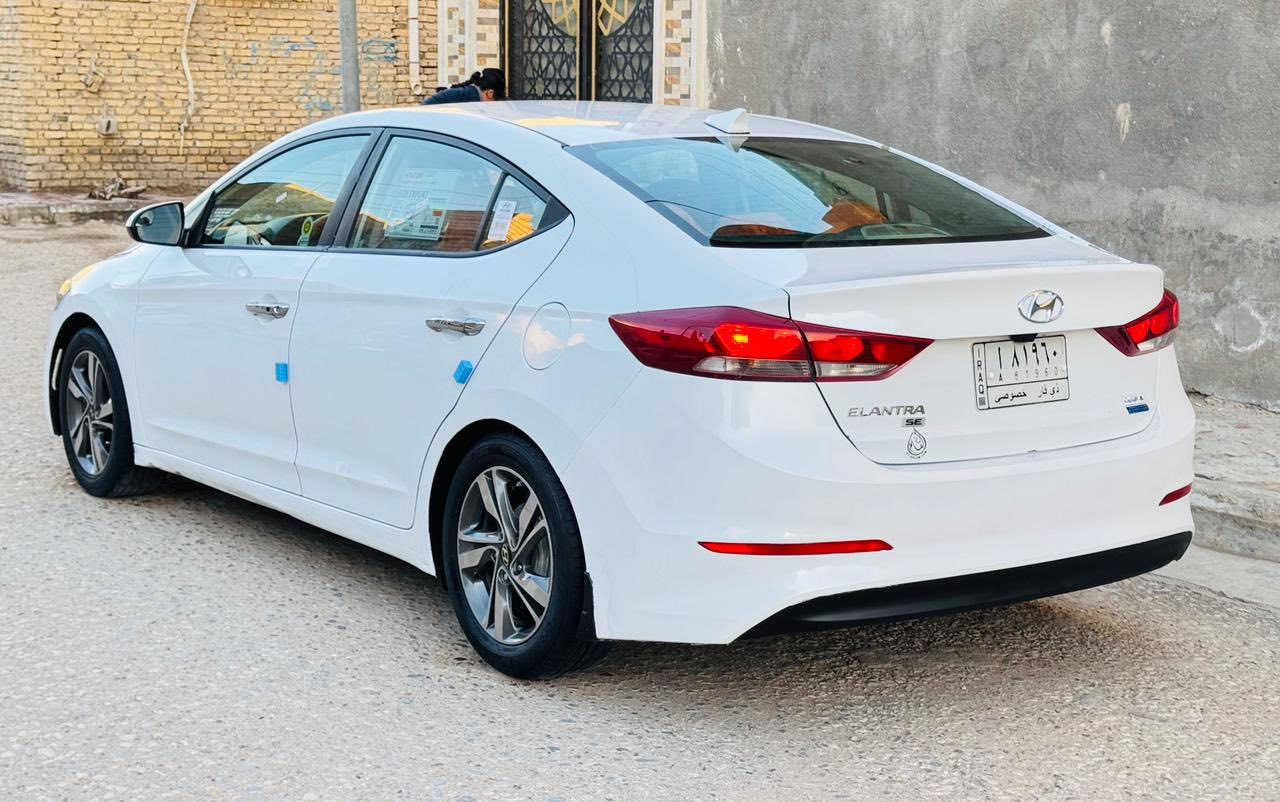 السلام عليكم 
هونداي النترا 2017 وارد امريكي محرك 2000 دوش حره تحويل مباشر حادثه باب مبدل ورشات صبغ فقط بدون ضرر داخلي مواصفات شاشه كبيره كامره دواره بلاجكتور ويل كب كروم تحكم استيرن فول داخل لونين ثلاث انضمه قياده السياره جاهزه كير جديد محرك حداديه السعر 108 للتستفسار *********** مكاني ناصريه شارع بغداد
