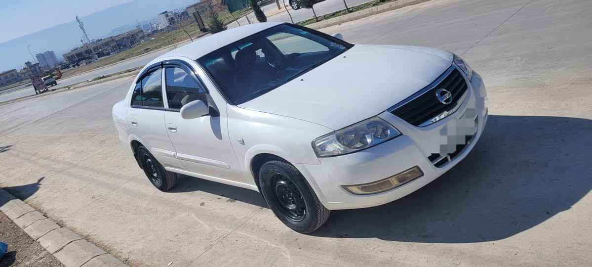 نیسان سەنی کۆری ٢٠١١ یەک چەمەلەق بێ ناو گرتن بێ هیچ شتێک لەگەڵ کەمێک سارد شایەنی باس کردن نیە بەشەرت گێڕو مەکینە بە شەرتی ١٠ فیتەر  هی ماڵی خۆمانە سەیارەکە مەعرەز نیە ...ڕەقەم تەلەفۆن *********** __ السليمانية, العراق
