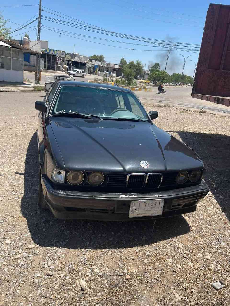 سلام عليكم للبيع بي إم 735 رقم ديالى تحويل ثاني يوم سياره حلوه جاهزه مابيه اي نقص مديل 1994 مكينه وكير بلاد كله بلاد  لاضربه لا طخه لا خياس تخم تايرات جديد صدر امامي خلفي جديد مصبوغ عام للجماليه فقط صفاحيات موس السعر 38 بي مجال للطيبين العنوان ديالى خانقين ***********
