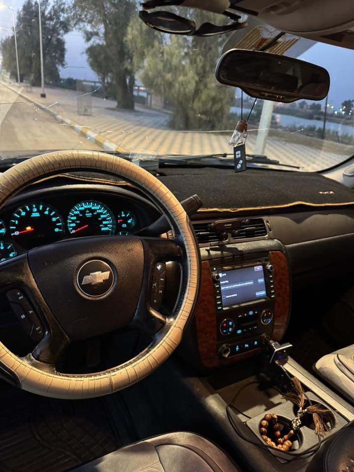 السلام  عليكم تاهوو.   ادوات كلك كلك البيع ٢٠٠٨بدون كصه  كير جديد مكينه جديده تبريد شغال خير من الله السياره السعر٩٠مكان السياره عماره ما متواجد ع فيس تصل وتدلل ***********
