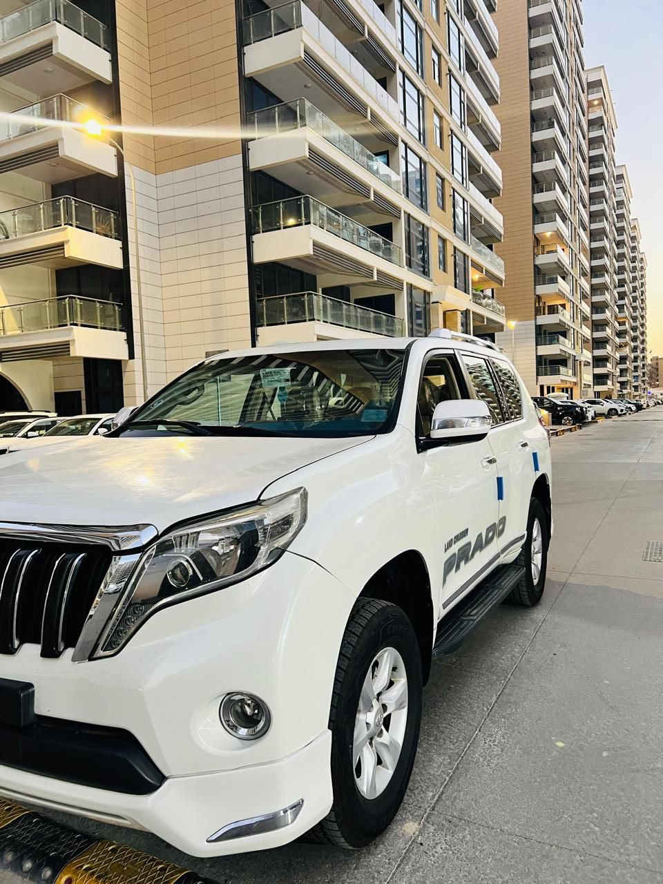 برادو 2012 محدثه 2017
لا تحتاج لاي مصاريف 
صبغ صفحه السائق خارجي السعر 21000 دولار
بيه مجال بسيط

***********
