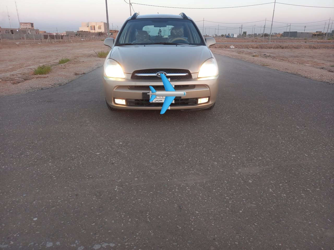 السلام عليكم
كيا رندو موديل ٢٠٠٨ رقم بغداد ألماني وشرط التحويل سنويه لل٢٧ ، وارد أمريكي ليبل واحد بإستثناء الجاملغ الأمامي الأيمن ،صبغ حزام بدون دواخل للجماليه 
محرك ٢٧٠٠ وكير وحداديه وتبريد وتخم تاير كله شرط 
دواخل جديده 
شاشه وكامره خلفيه
٥ راكب وتبريد قطعتين 
السياره جديده وأحلى من الصور وبالعافيه للتصير من نصيبه
السعر ٨٢ وبيها مجال 
مكان السياره بالحله مركز المدينه 
للتواصل *********** بي واتساب
