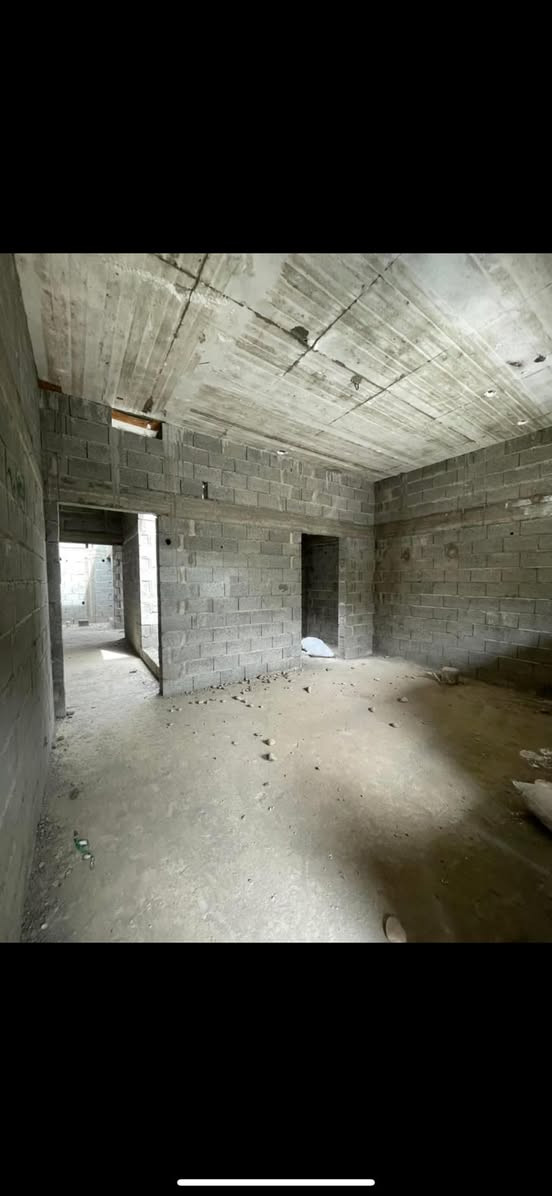 هيكل للبيع 200 متر طابوصرف  سعر جدا مناسب 
كركوك اسكان قرب حديقة بهار 
مع تنكر 5000 لتر و 500 بلوك زيادة￼ 

السعر180 مليون وبي مجال 

للاستفسار *********** او *********** او زيارة المكتب آرو
