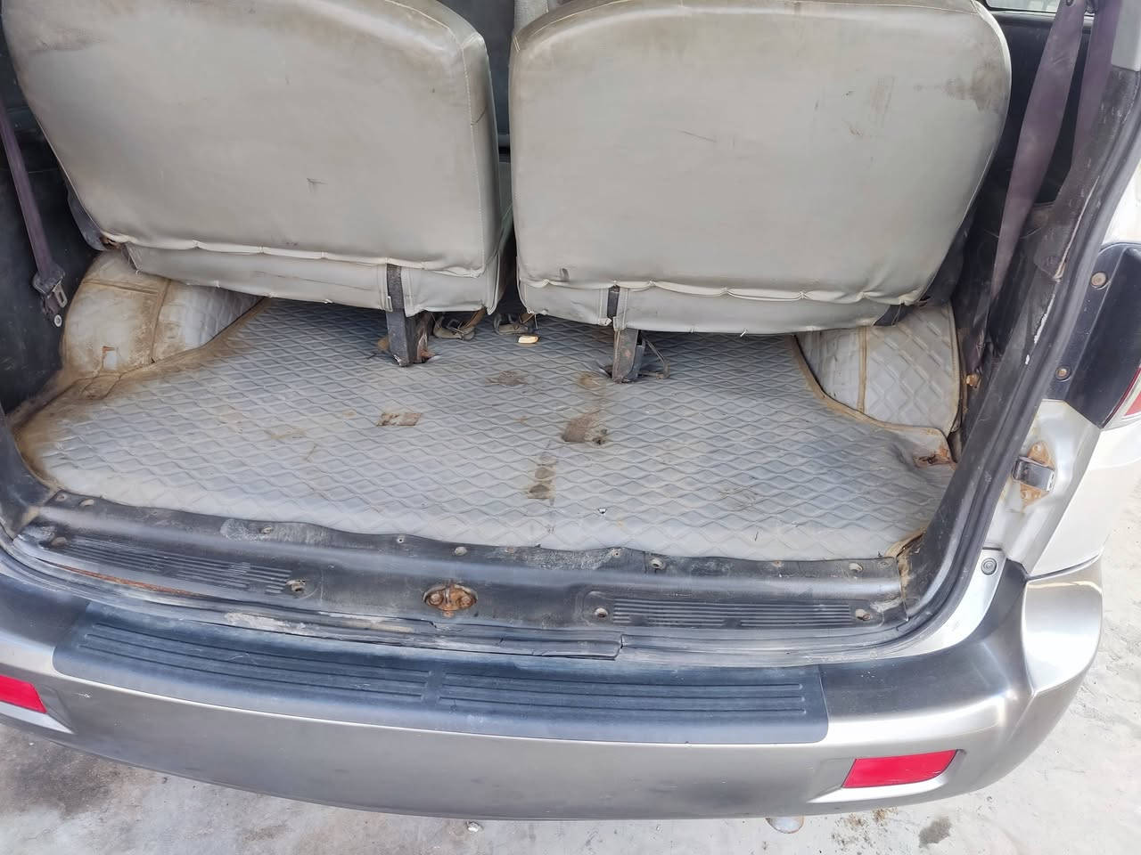 السلام عليكم
ستاربكس2000 بتره8راكب خصوصي بغداد انكليزي بأسمنه مصبوغه جماليه حلوه وجاهزه وسعره 65 
***********وتدلل.
