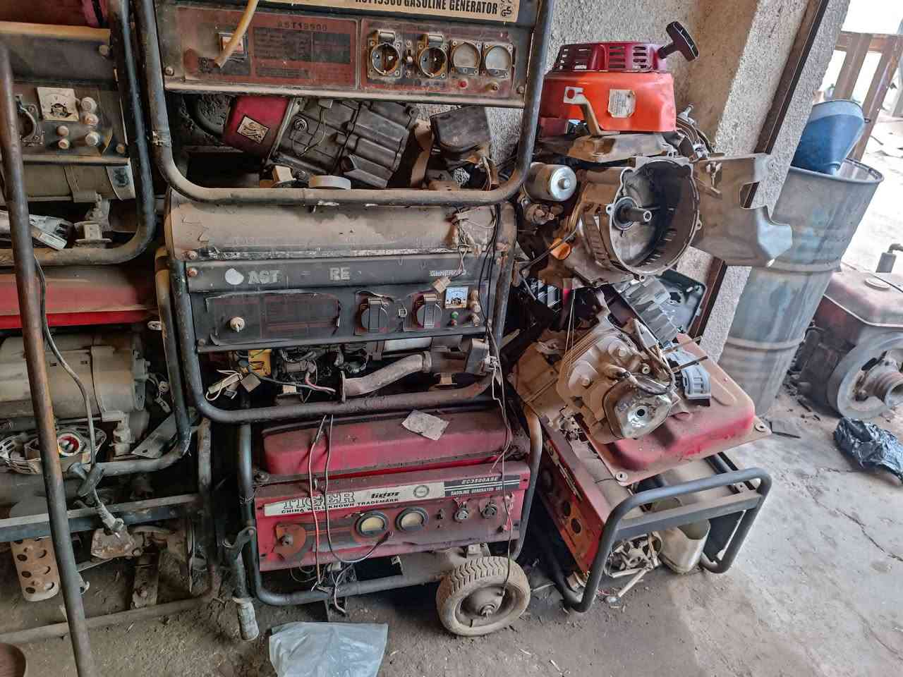 بيع واشراء وتصليح المولدات ومراوس المولدات المستعمله مكان حله مركز مدينه
*********** رقم واتساب بي
