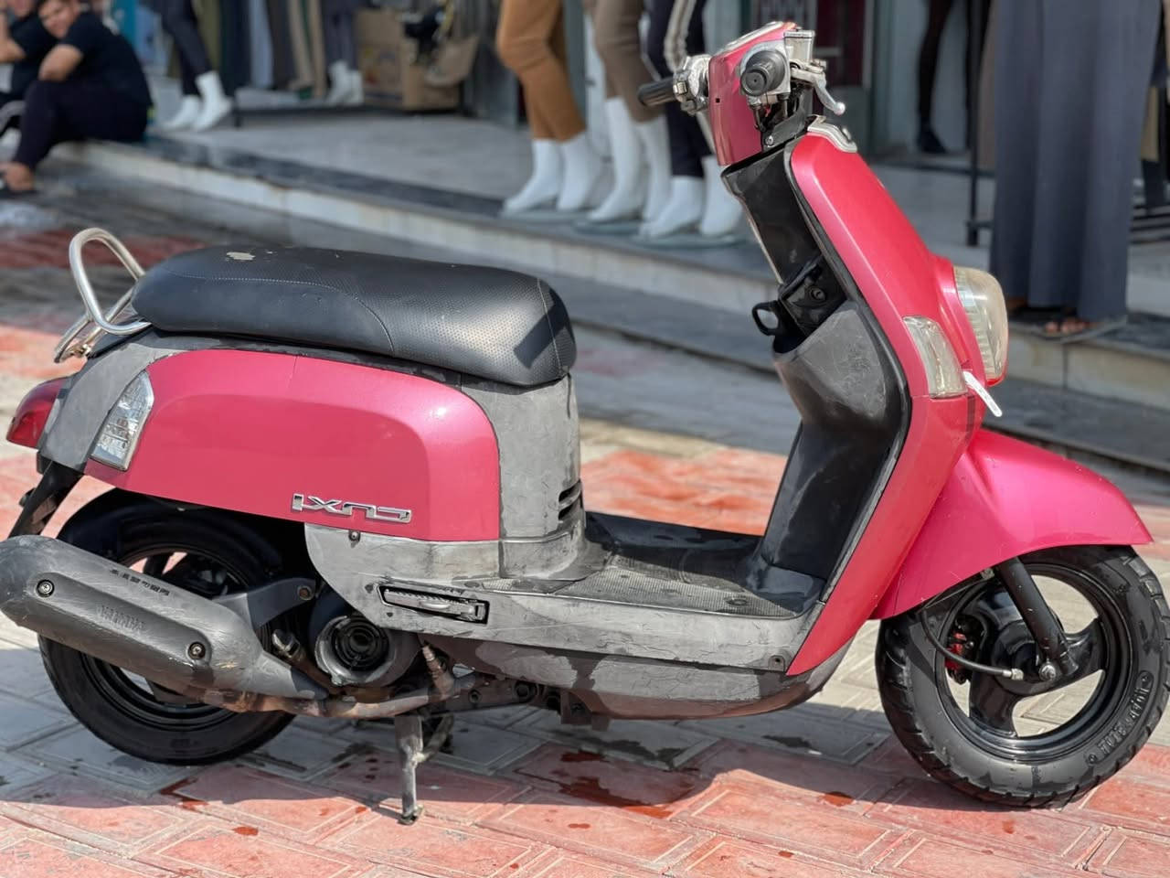 دراجه بوليس للبيع كفاله مصبوغه صبغ جمالي السعر 900 وبيها مجال  لوزل موديل 2009 مستشفى الكفيل رقم الهاتف 0 7 7 5 1 7 9 1 888
