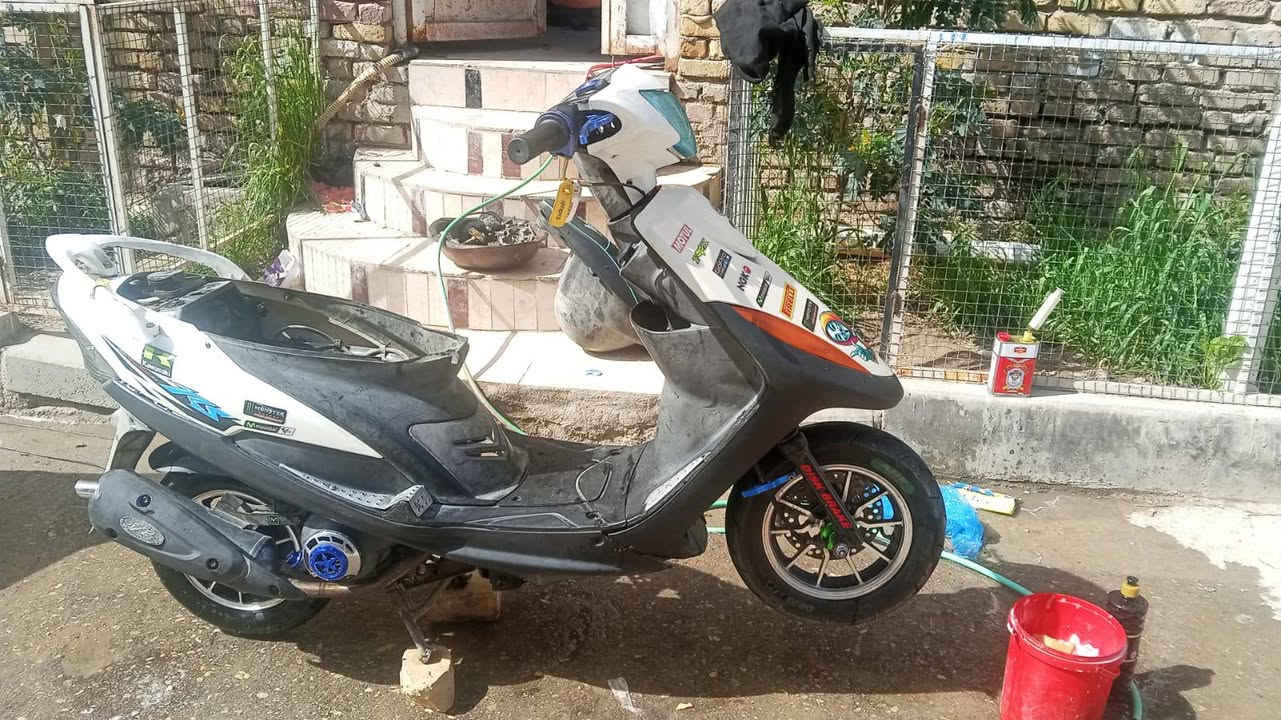 سلام عليڪم..
ماكس عدله جاهزه من كلشي 
شرط الفحص وين ماتريد اخذه 
السعر. 750وبيه مجال. الشراي. ***********.
وتساب موجود اول اتصال
