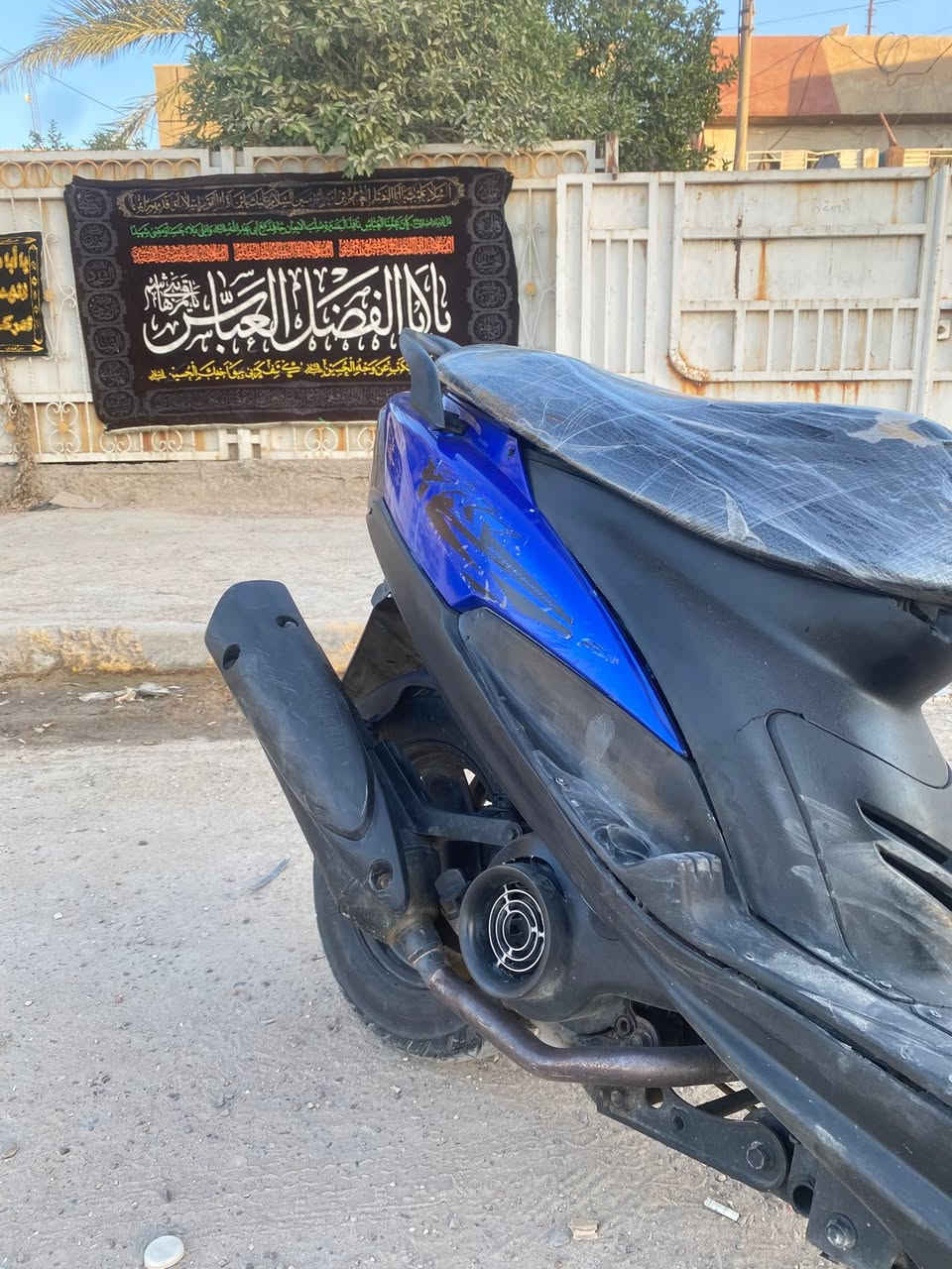 السلام عليكم دراجه ماكس عدله دراحه كلهه كامله مابيهه اي نقص بلاد مكينه بلاد كهربائيات كامله المكان بلغزاليه  السعر 400 الرقم***********
