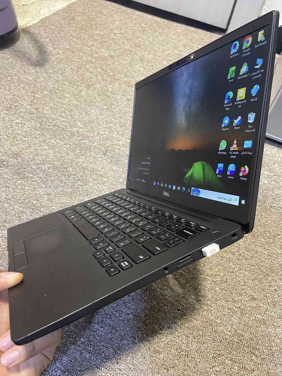 لابتوب للبيع
• معالج Core i7جيل ثامن 
 • رام 8GB
 • كرت شاشة داخلي 4GB
 • تخزين 256G
السعر 260 الف
بغداد
***********
مع موس وكيبورد وجنطة
