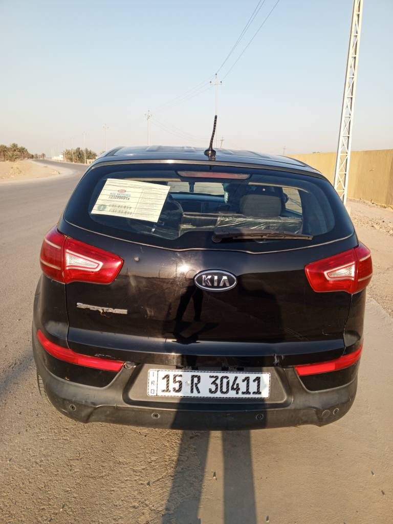 السلام عليكم اخواني الاعزاء من رخصة الادمن المحترمين للبيع كيا سبورتج موديل 2011 رقم انبار انكليزي هزة وسنوية جديد مكينة 2000 دوش سيارة كفالة عامة بدون اي حادث فقط صبغ أثر شخط باب السائق ربع والجاملغ أمامي ربع صبغ باقي السيارة كفالة شواصي وتكم ولغود كفالة بدون ايرباك مكينة كير مكفولات تبريد ثلج منظومة جديدة صدر أمامي خلفي جيد جدا تخم تاير بجم جنطة كبس العنوان بغداد الدورة السعر 112 بيها مجال قليل هاتف 
***********
***********
 اسف على الاطالة بغداد, العراق
