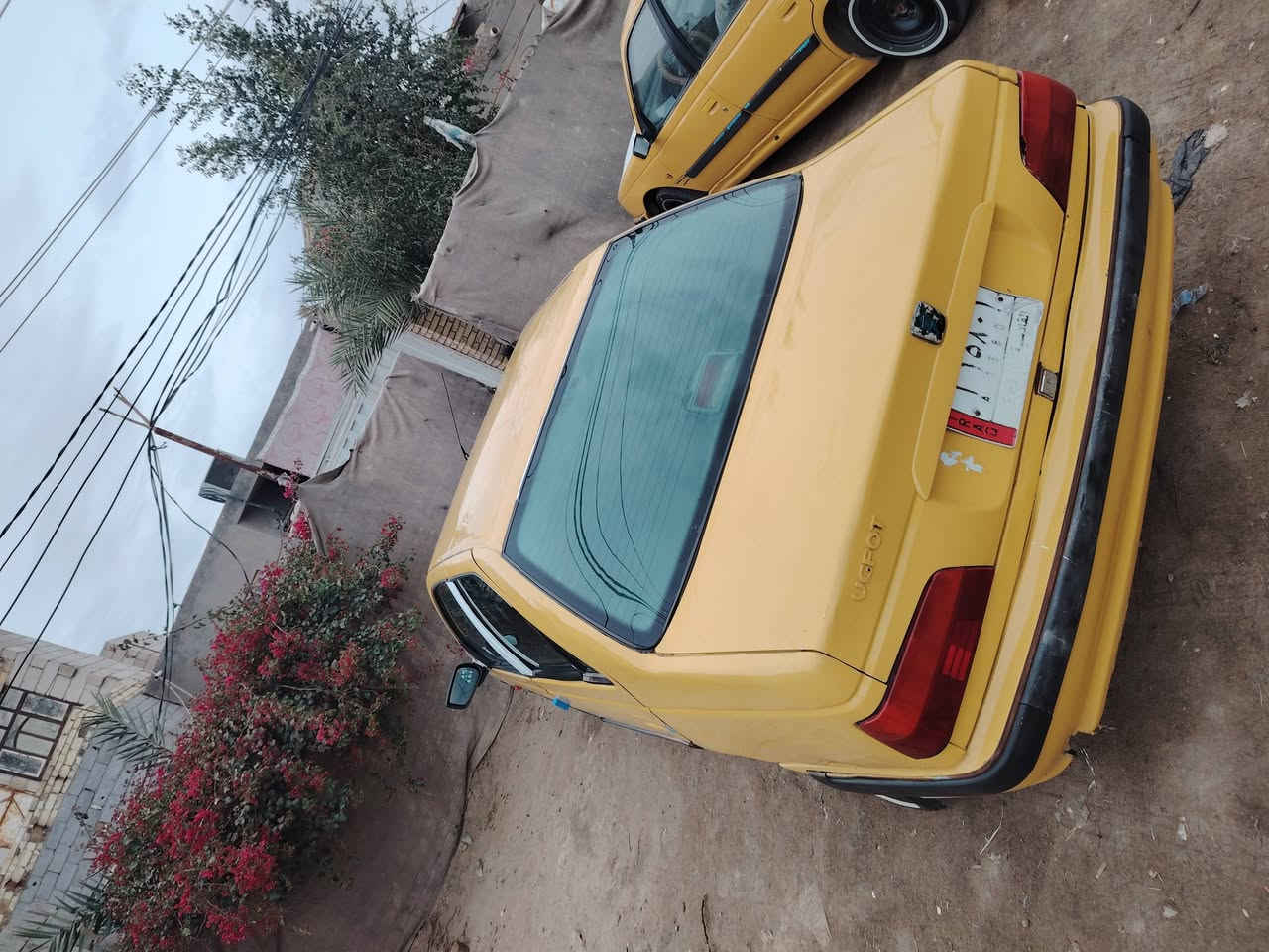 بيجو البيع السياره جاهزه من كلشي كير محرك تخم تاير
سويته 27 هيه وخرامات مصفره
السعر ٣٥$ وبيه مجال بصيط
العنوان الدوانيه
التواصل ***********
