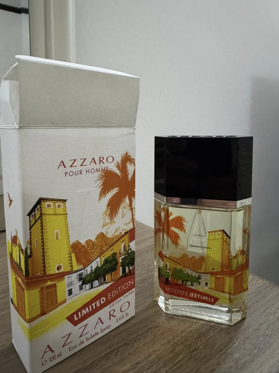 العطور
مجموعه عطور للبيع مستخدمات شي بسيط مثل ما موضح 

افنان ريبل : ٣٠ الف 
ازارو : ٤٠ الف 
ديسكاردد٢ : ٦٥ الف 

العنوان : بغداد الكراده العرصات متواجد من ساعه ٥ العصر الى ساعه ١١ بالليل 

رقم الهاتف ***********
