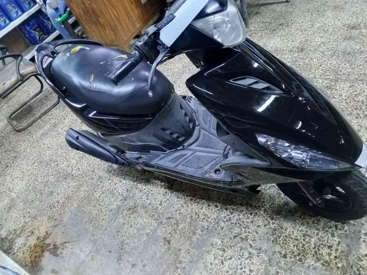 السلام عليكم دراجة ماكس مضلع
دراجة خير من الله كلة شغال سلف هندر كهربائيات كلهة شغال دهن جديد تايرات جيب فيتر وفحص عنوان بياع شرطه الخامسه.***********/السعر750بيهاا مجال
