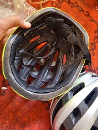 خوذات دراجة • ٢ حبات • توصيل مجاني