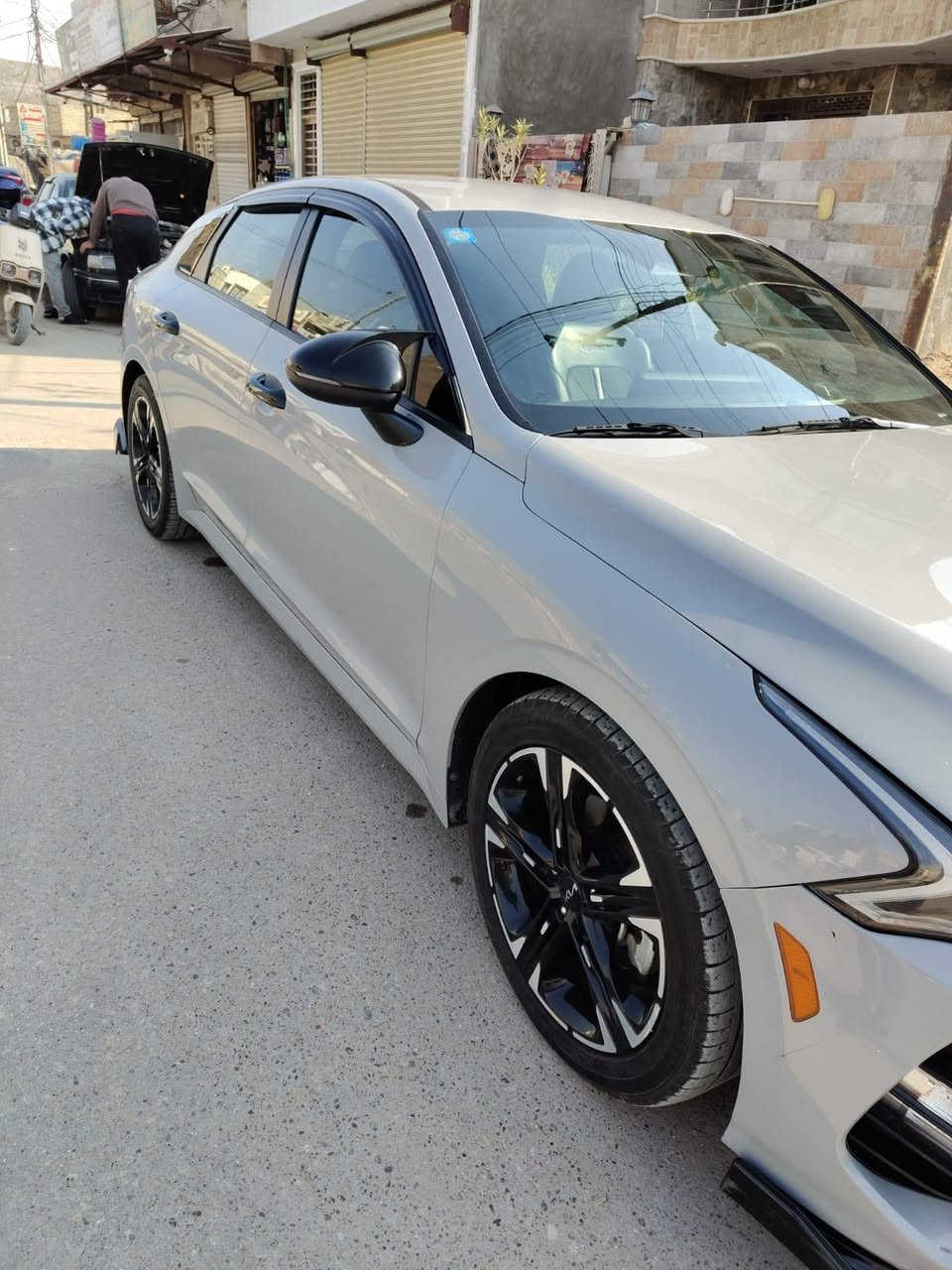 كي فايف GT LiNE
موديل 2022 وارد امريكي
مكينه 1600تيربو
حادثها بنيد بدون دواخل صور حادث مرفقه ايرباك درگه فقط 
السعر 168وبيها مجال
العنوان بغداد المحموديه***********
