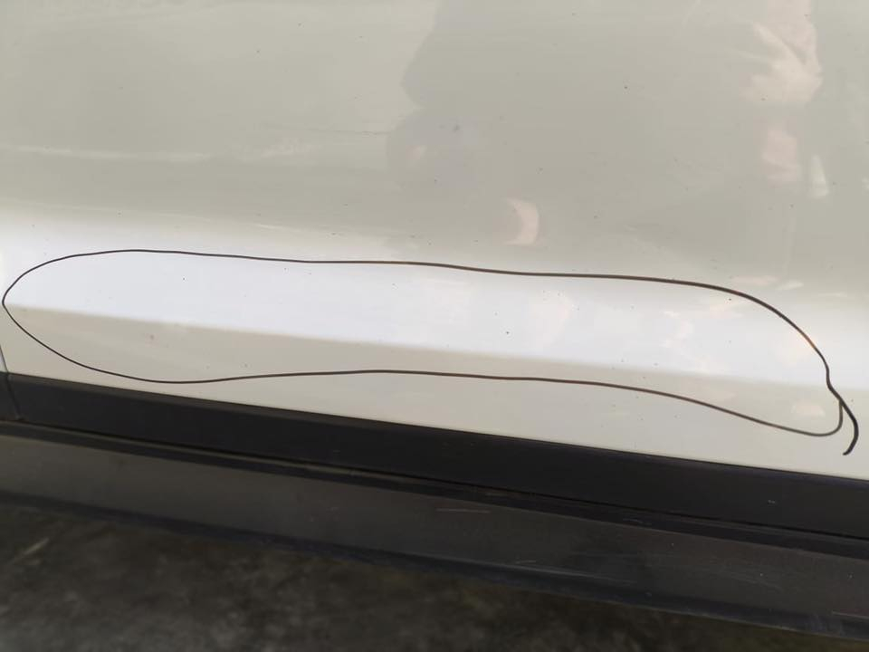 سلام عليكم عندي توسان موديل ٢١ مكفوله سيارة من صبغ يوجد بارد موضح بصوره  اريد مراوس مع سورنتو وهذا رقمي ***********
