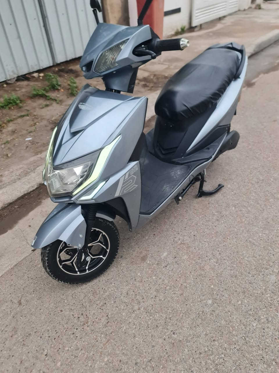 دراجه شحن نوع سكنس mrt تحمل 6 بطاريات ترجع عل بك بيه 3 سرع بيه مكان شحن الهاتف ملف 1500 تايرات جدد جوبلس بيه سويج وبصمه وبيه قاطع ناريه السعر 550 وبيه مجال للطيبين عنوان بغداد


**إذا كنت صاحب هذا الإعلان وتريد حذفه لأي سبب، رجاءا أرسل رسالة إلى الدعم الفني**