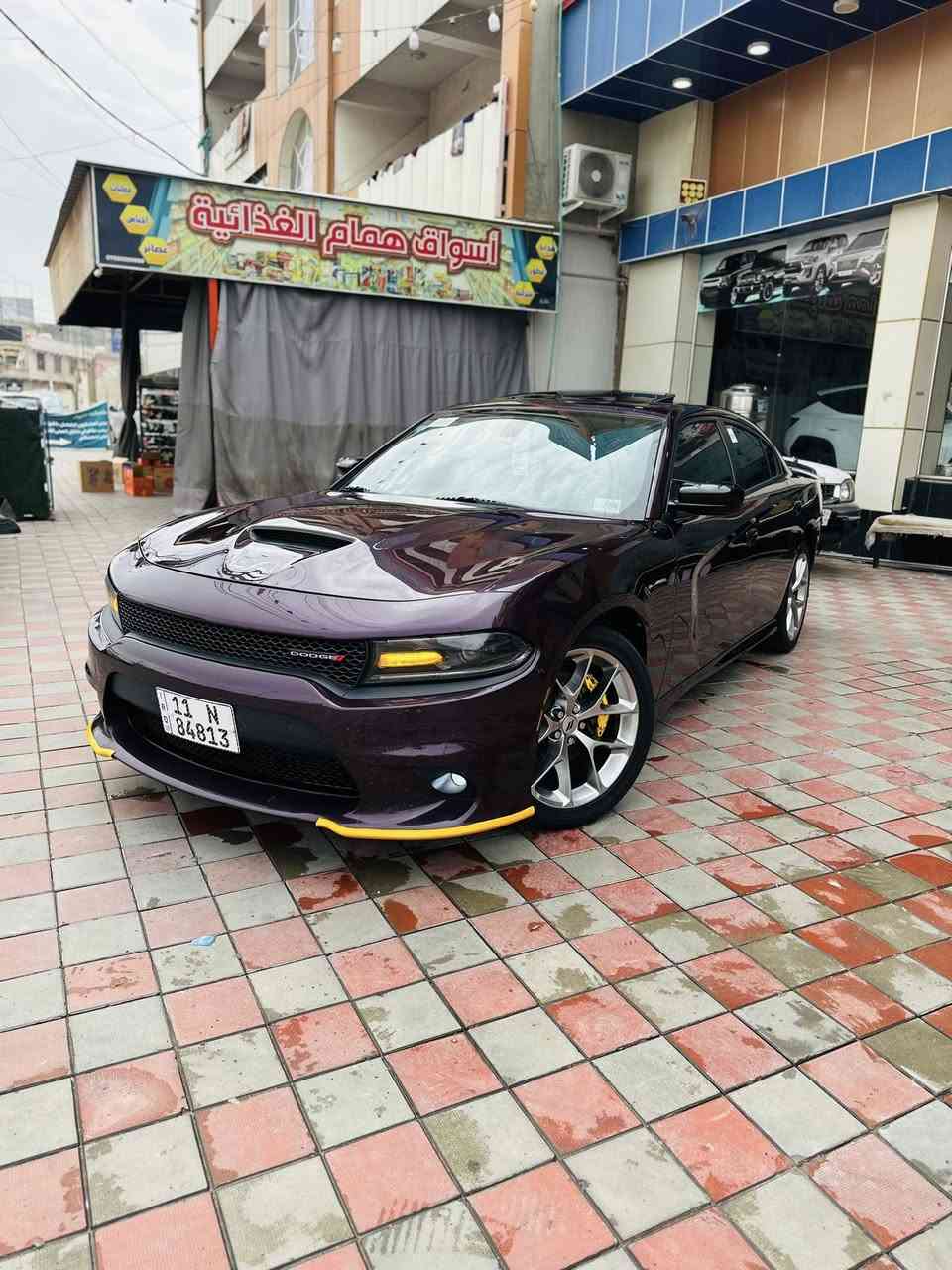 السلام عليكم 
للبيع جارجر 2020 خليجي GT
لون مميز كرزي 
فوول مواصفات 
فتحه 
شاشه كبيره 
كشنً كهرباء 
داخل جلد 
لايت زنون 
ويل 20 
كير محرك كفاله 
كفاله من الصبغ والتبديل 
سياره كلش جديده ونضيفه 
السعر 258$ ورقه وبيها مجال بيع مستعجل 
الرقم الستفسار ***********  واتساب شغال
