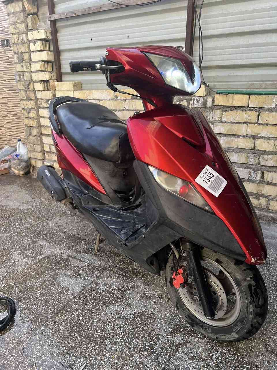 السلام عليكم دراجه ثعلب 140 أبيع كوم حديد الدراجه شغاله كلشي مابيهه بيهه نقصهه قبق مال كلجات ب300وبيهه مجال الشراي خاص او واتساب ***********
مكاني بغداد الكماليه
