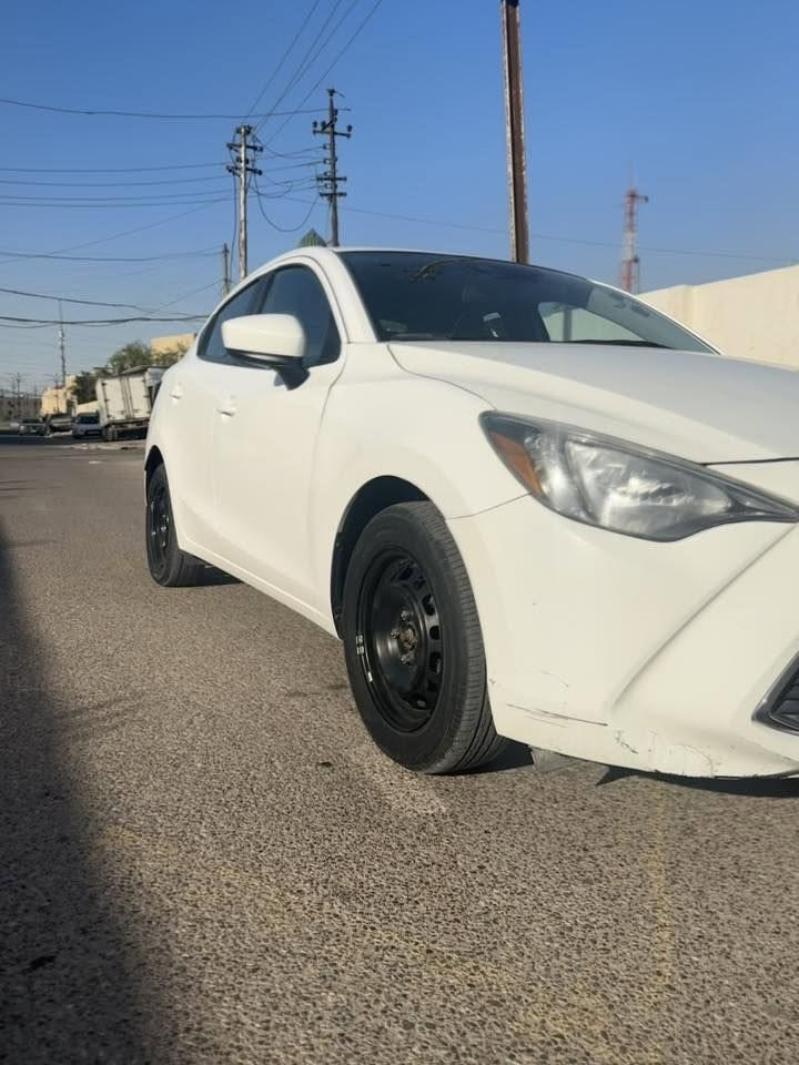للبيع: تويوتا يارس iA موديل 2020

🚗 المواصفات:

* الموديل: Toyota Yaris iA
* سنة الصنع: 2020
* المحرك: 1.5 لتر، 4 سلندر
* ناقل الحركة: أوتوماتيك 6 سرعات (Torque Converter)
* وضعية قيادة Sport Mode
* نظام الدفع: أمامي (FWD)
* الممشى: 53,000 كم
* شاشة معلومات وترفيه
* كاميرا خلفية
* بلوتوث وUSB
* مكيف تبريد ممتاز
* نظام ABS للفرامل
* وسائد هوائية
* اقتصادية جداً بالوقود
* سعر 125 وبيها مجال
✅ سيارة نظيفة واستعمال شخصي، جاهزة للاستخدام ولا تحتاج مصروف.

📞 للاستفسار والمعاينة التواصل على الخاص
***********
