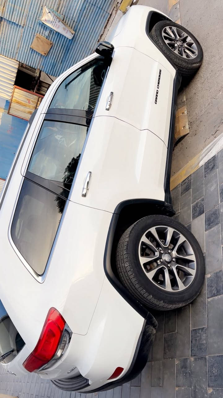 سلام عليكم للبيع جيب لاريد لمتدد فول عده الفتحة موديل 2019رقم بغداد بسمي
ماشيه 54 ميل جديده جداً
مواصفات رادار خلفي + جوانب بصمه تشغيل و ابواب
تشغيل عن بعد كشنات جلد
شاشه ايباد كبيره
حساسات + كامره خلفيه
كشن كهرباء
. نظام اتو هولد
نظام سبورت نظام ايكو سياقه ذاتيه  ضرر السيارة جاملغ امامي وبنيد فقط الباقي كفالة مكان السيارة بغداد شارع فلسطين السعر 190 وبيهه مجال للشراي ***********
