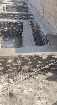 السلام عليكم قطعه البيع مكانها العصافير مقبل روضة العبير  شارع سبيس ماي كهرباء اساس جديد مدفونه خريطه كلش حلوه ***********  سعر خاص
