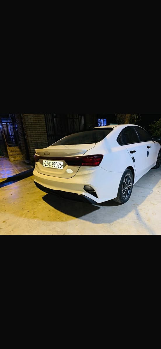 السلام عليكم فورتي 23 ماشية 39 مكينة دوش 2000 سيارة على وضع امريكا صور الحادث بالمنشور نص فول رقم اربيل بأسمي تريد تحويل تريد وكالة 
السعر /152 وبيهه مجال 
العنوان / بغداد 
الهاتف/***********
