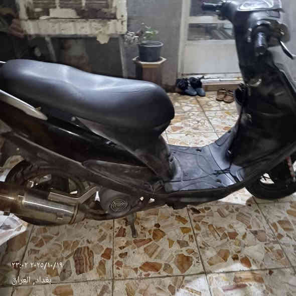 السلام عليكم دراجع ماكس عدله للبيع مابيها اي نقص  دراجه بلادي ما مفتوحه نزلتها رمبه قبل شهر و20يوم بيها اوراق موجوده وبيها منيفيس وبيها صالنصه رياضيه بلاديه ستيل بس سعر الصالنصه 150الف ووبيها فقط كابريتر تجاري ولبلادي موجود يمي  تجي باي وقت تشغل نكره سلف وهندر مبدل دهن قبل يوم امزويل كهربائيات شغاله كلها فقط لكلوب عطلان وبيها كبت رباعي يعني تشغل دبل اشاره وي لبريك وبيها قبق عمار ncy وبيها كلج امامي رياضي واي شي مبدل بل دراجه موجود مالته لبلادي مكاني حي لعامل سعر الدراجه 900وبيها مجال راسني فقط واتساب وتدلل رقم ***********
