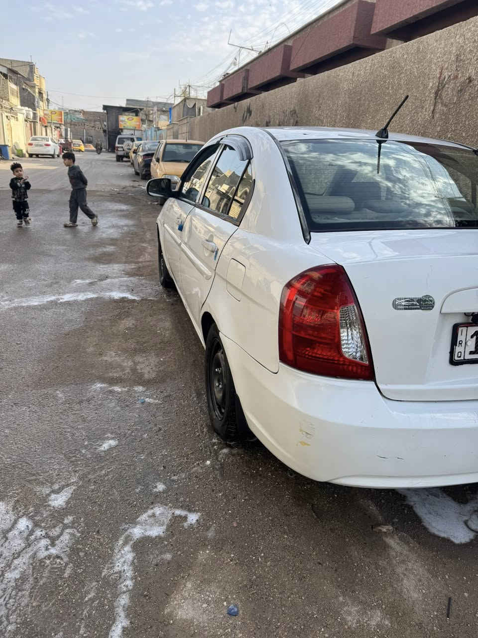 السلام عليكم اكسنت ٢٠٠٨ الشكل القديم  مصبوغا حزام مكينه ١٦٠٠تبريد شغال كير اوتماتيك  السياره باسمي  رقم دولي *********** السعر ٦٥ بيها مجال قليل
