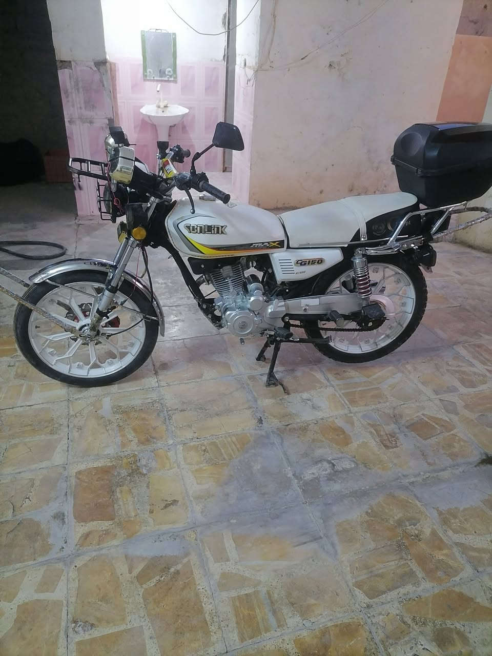 سيفان موديل 2024
كهربأياتها كامل
دراجه نشاط ومعدل فول
للبيع ب600
او مراوس بموديل حديث
مكاني بيجي رقم ***********
