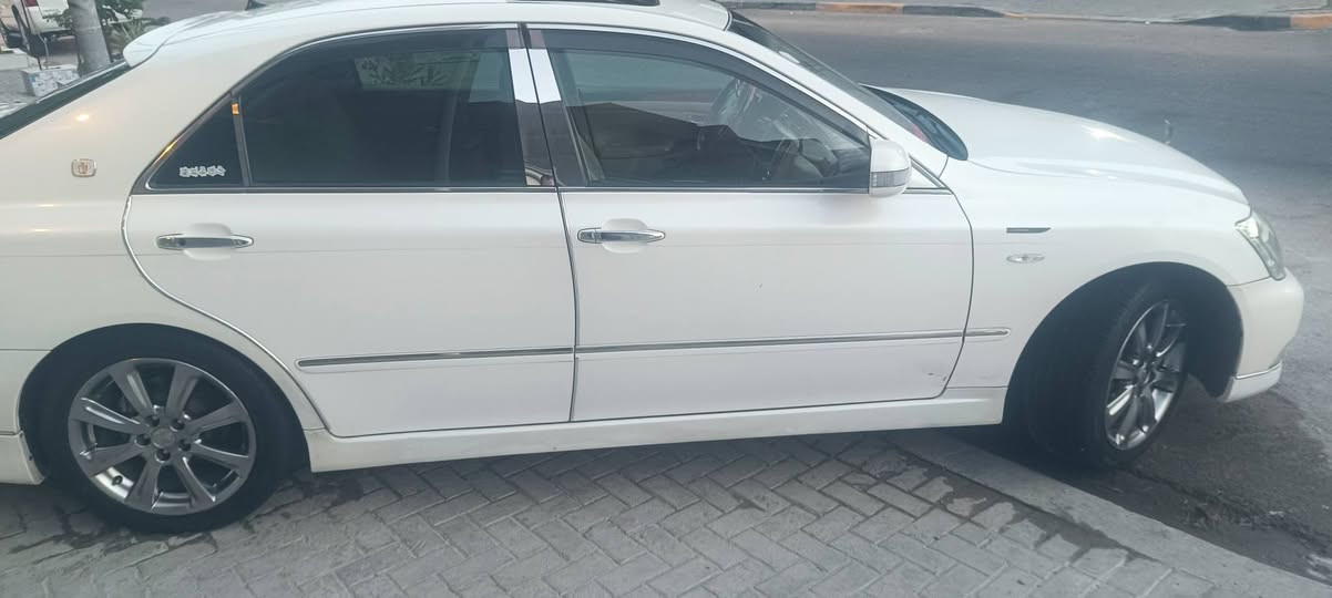 سلام عليكم
شاهينة 2005 بسمي تحويل ثاني يوم 
تحوير وسام العبيدي نضام فلتر تبريد مشط لگزز يسرى بلاد 
فتحة 
3 دكم
بردة خلفية 
تبريد امامي خلفي 
تدفئة 
مري اشارة وسكن وترحيب محورات بلاد بدون برغي 
اريل امامي 
لايت زنون ناصي وعالي 
مكاني بصرة 
السعر 150 وبيه مجال 
***********
بيه صبغ كد صبعين بالهلال الخلفي ومأشر بالصور
