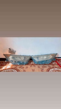 ‏سلام عليكم يتوفر زوج مصابيح جديد للبيع واتساب فقط 07742883012