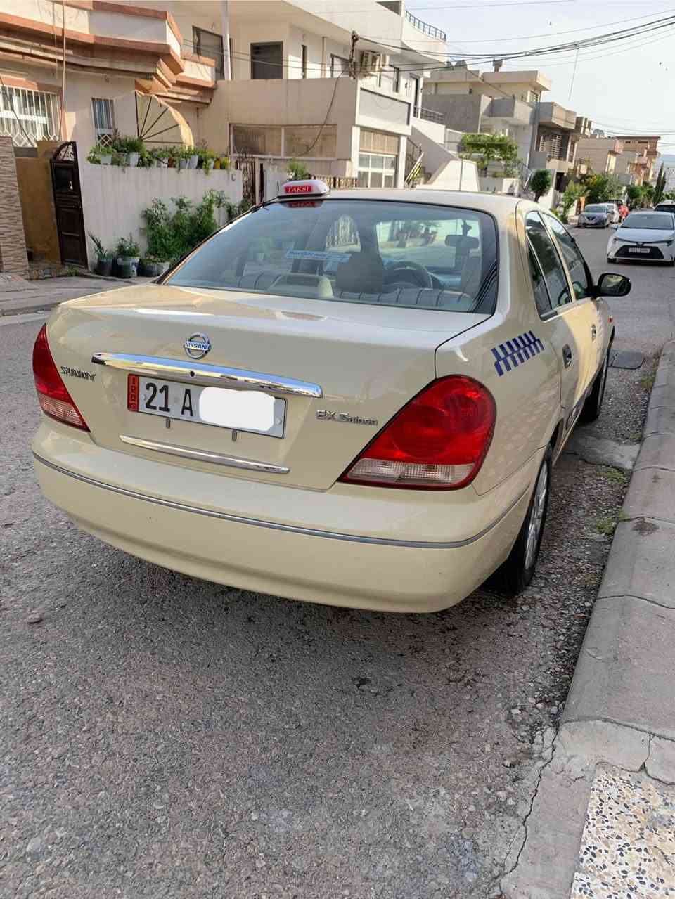 نیسان سه‌نی 2009 ١پارچه‌ی بۆیاخه‌ سه‌نه‌ویتازه‌یه‌ پێشو دوای كه‌پسه‌ سه‌یاره‌كه‌ جوانه‌و مالی دۆسته‌
*********** السليمانية, العراق
