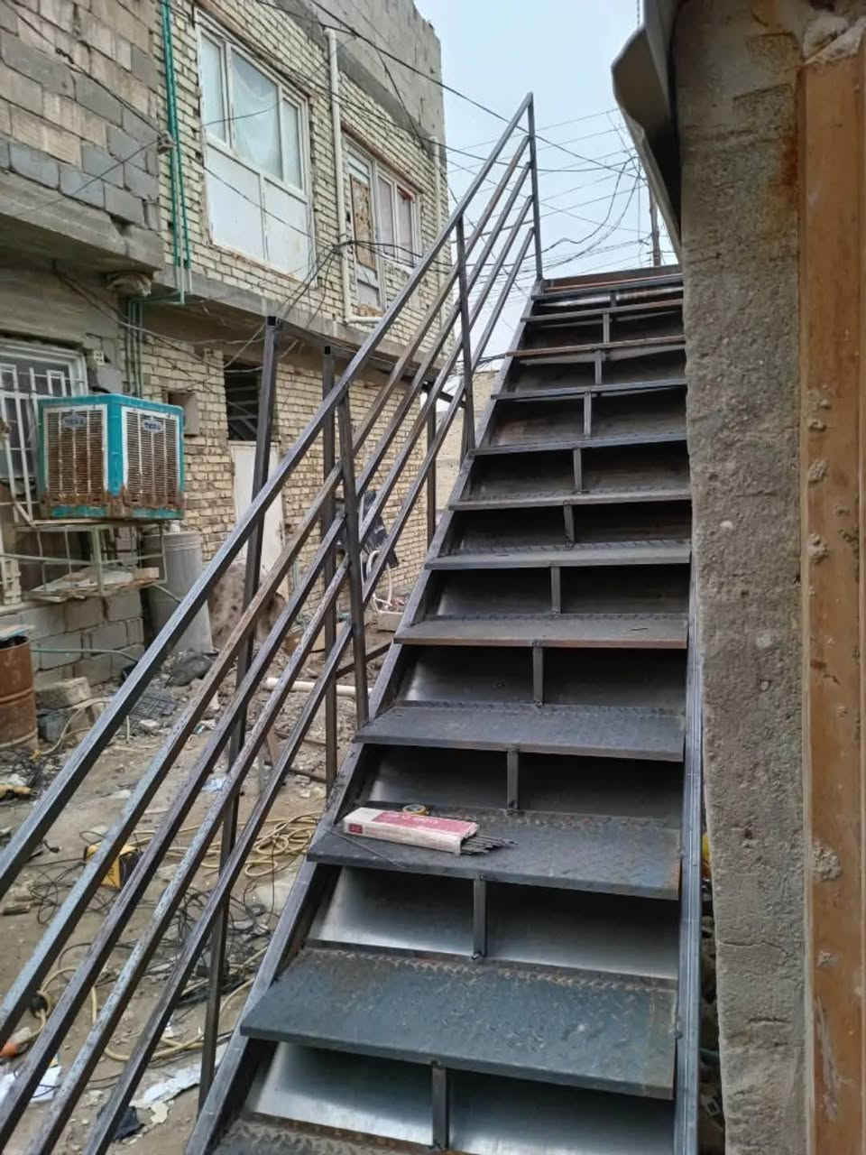 حداده عامه متنقله في كربلاء المقدسة لكافة اعمال الحدادة اتصل او راسل خاص ***********
