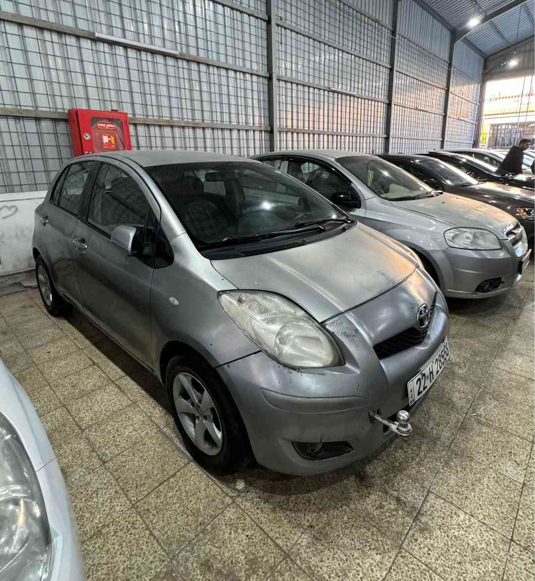 یارس مۆدیل 2010 گێڕ و مەکینەو تەقەو رەقە بە شەرت ڕەقەم و سەنەوی نوێیە دوو پارچەی بۆیاخە بی لیدران سعری 73 وەرەقە و کەمەک مەجال
*********** أربيل, العراق
