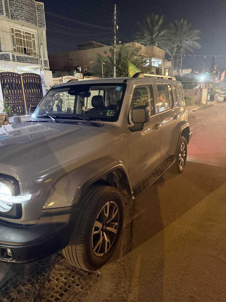 سلام عليكم تانك ٣٠٠ موديل ٢٠٢٦ السياره فول مواصفات ماخذها زيرو وماشيه 3000 بعدها بحاله الوكاله محرك ٢٠٠٠HEV مكان السياره البنوك سعرها 325ورقه بي مجال قليلل رقم  *********** بغداد, العراق
