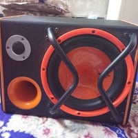 مضخم للبيع شرط شغال ماصارلو شهر مااخذتو السعر 75رقم هاتف 07510145404