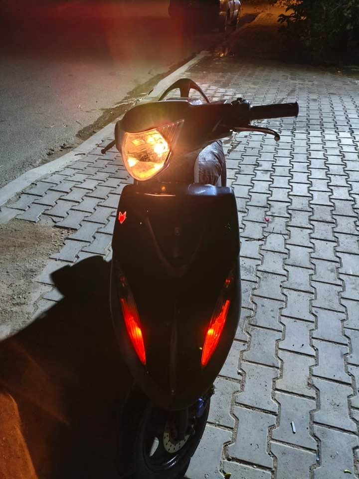 السلام عليكم دراجه ماكس عدله للبيع ما مفتوحه مكينه خرسه دراجه كله ختم واحد السعر 800 مكاني البصرة التنومه تواصل ع هاذ الرقم ***********
