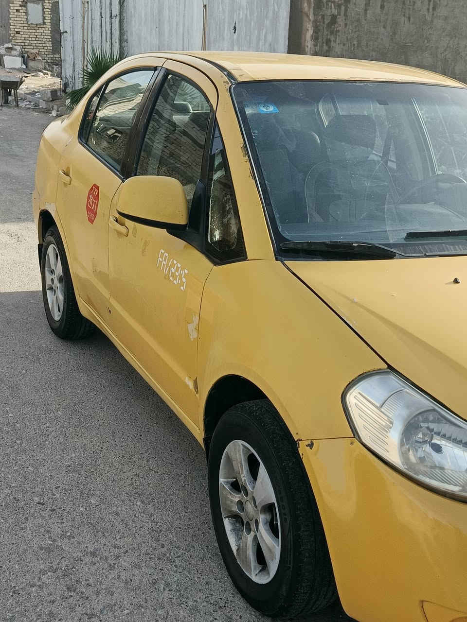 السلام عليكم سيارة سازوكي X4 للبيع
*موديل 2008 
*محرك4سلندر 2000
*تبريد 
-لايتات زنون 
*رقم إنكليزي الجديد 
*تحويل ثاني يوم 
*العنوان البصرة أبي الخصيب مقابل المحكمة الجديدة 

*-للتواصل وتساب على الرقم ***********
