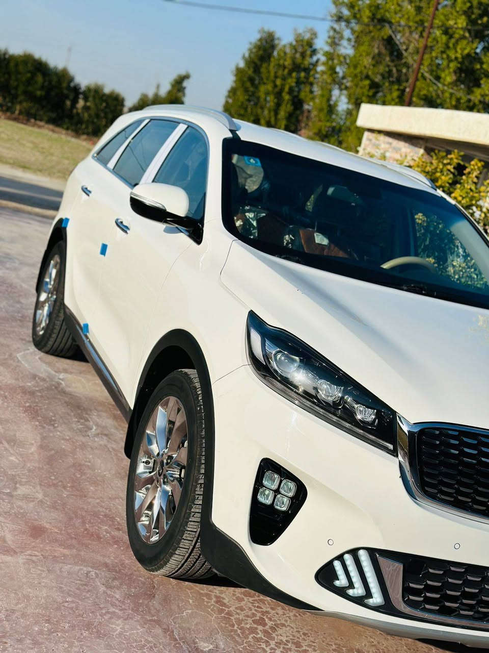 ‏السلام وعليكم
سورنتو 2020 خليجي كفاله عامه
 عدا رصعتين وساحبهن والباقي كفاله عامه 
والسونار موجود بلمنشور 
السياره ماشيه 90 الف جديده مال جناي 
رقم سياره بابل 
مكان سياره بابل 
السعر اتصل وتدلل ،،
اللاتصال *********** او ***********
المواصفات
بصمه 
بصمه ابواب 
6 سلندر
7 راكب 
3 قطع تبريد 
جنطة كهربائية 
جنطة ذكية 
كشنات جلد
كشنات كهرباء
بردات خلفيه 
ترحيب عند الاقتراب 
نقطة عمياء 
تحديد مسار 
مانع نزلاق 
5 انظمة قيادة 
اوتو هولد 
نظام ترحيب 
4 جامة اوتو 
ويل كروم 19
حساسات امامي و خلفي 
اشاير بل مري 
كروز سرعة 
تحكم استرن 
لايت زنون
